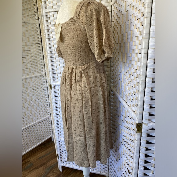 NWT Hem & Thread Taupe Floral Off Shoulder Puff Sleeve MIDI Dress size S - Picture 15 of 15